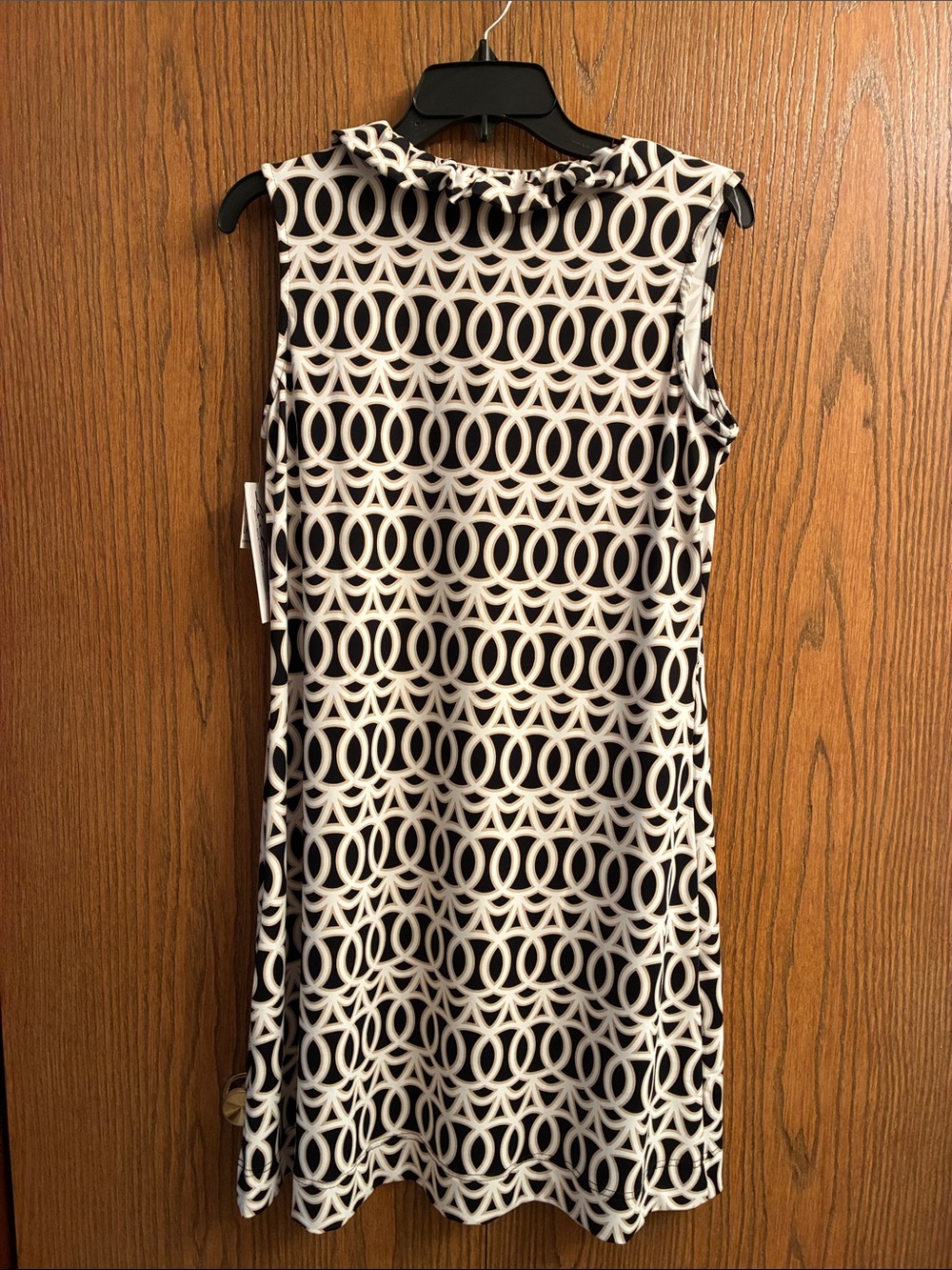 Lulu-B Black and White and Tan Sleeveless Geometric Dress - Picture 4 of 7